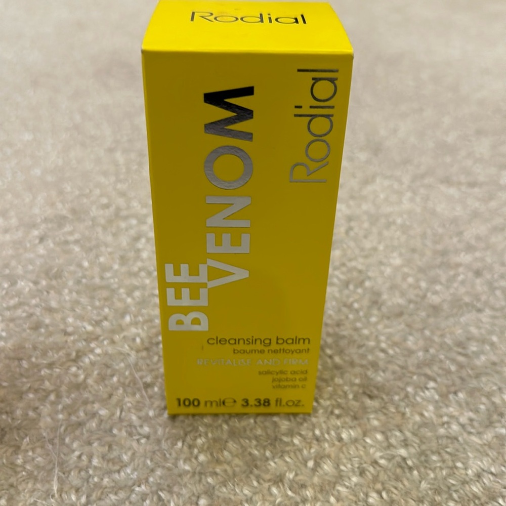 Authentic Rodial Bee Venom cleansing balm . New in box 3.38fl oz